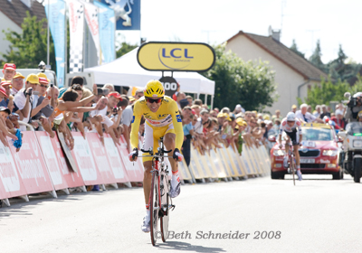 Carlos Sastre racing to definitive Tour de France win Carlos Sastre racing to definitive Tour de France win