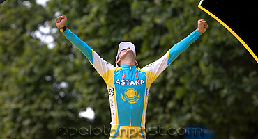 Contador exuberant on Paris podium