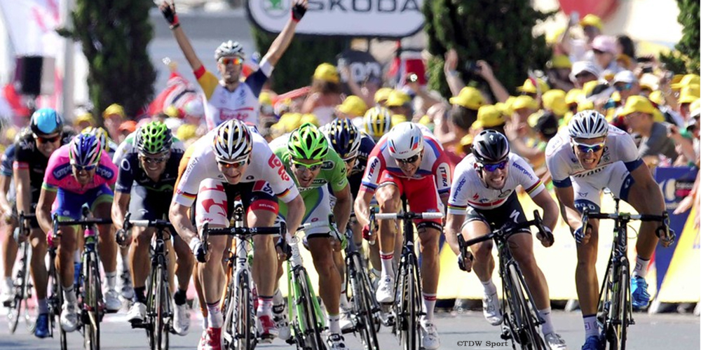 Greipel wins stage 6